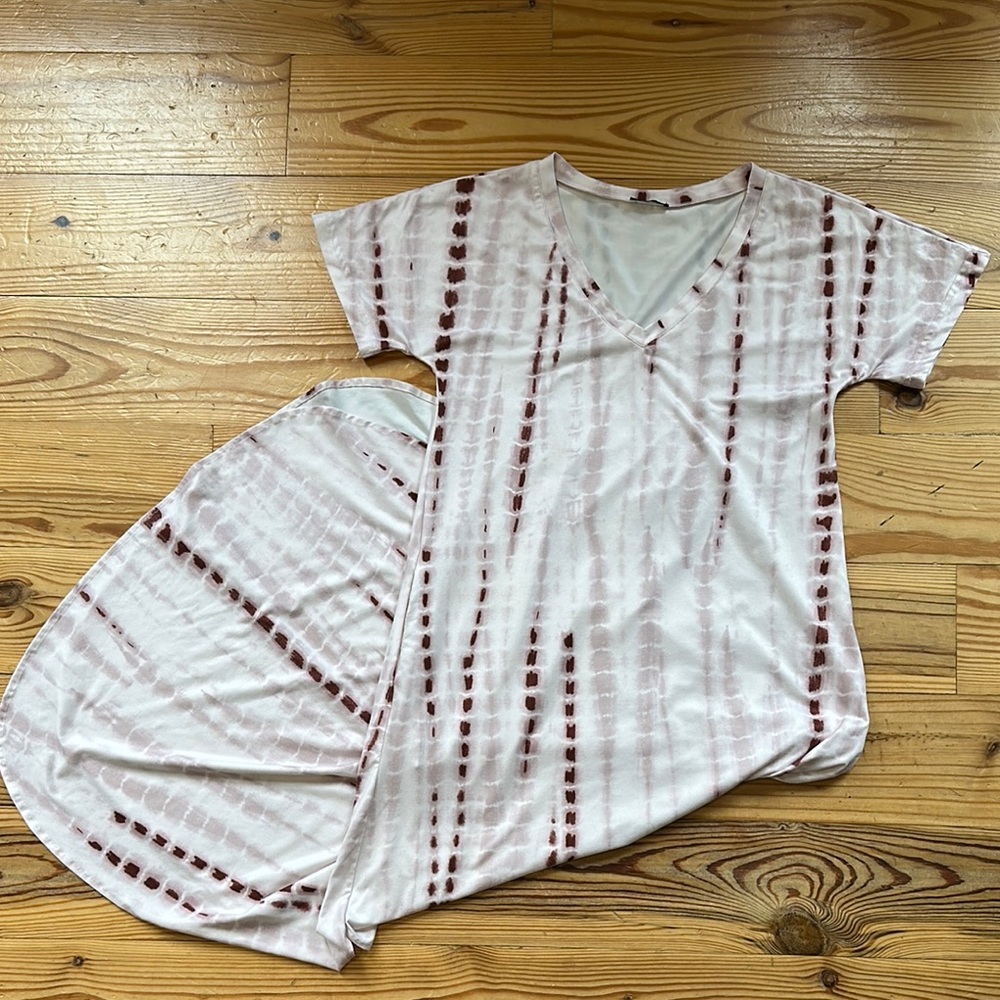 AMAZON Tie-Dye V-Neck Maxi Dress | size XS